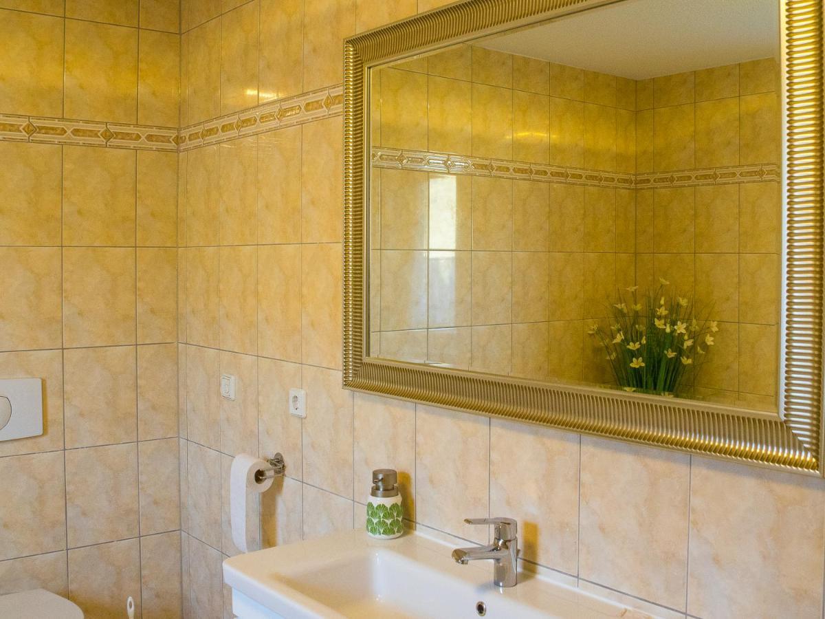 Geraeumige Ferienwohnung In Kindelbrueck Fuer Bis Zu 4 Personen - Barriefrei Bagian luar foto